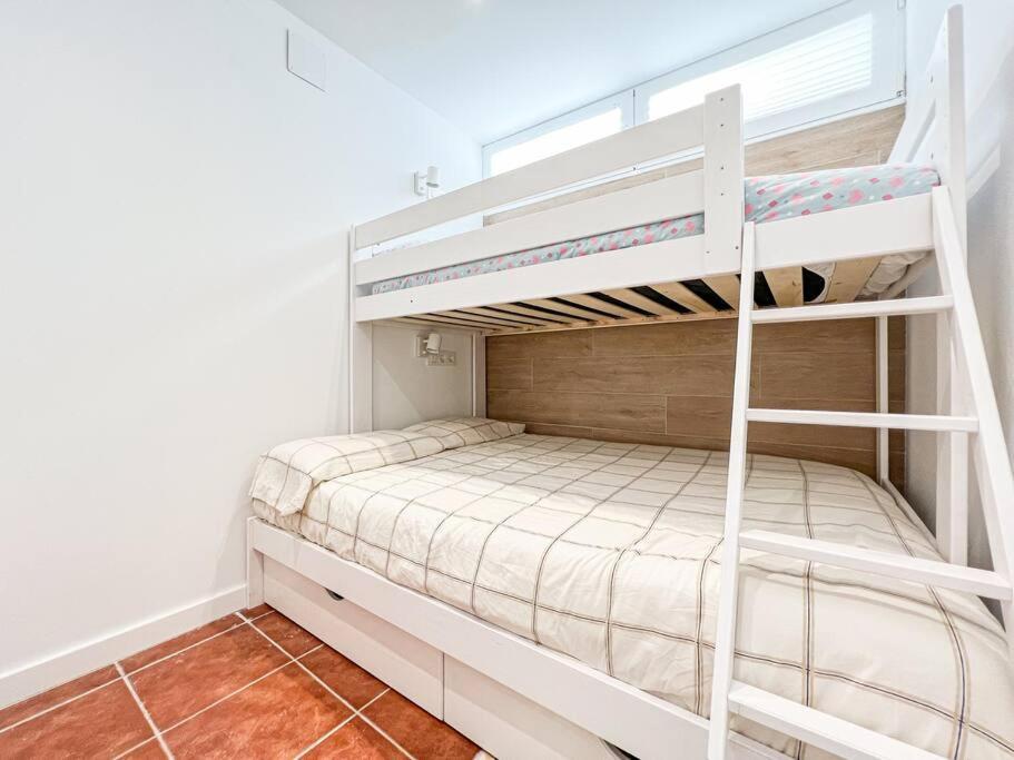 Apartament 'Es Botanic' Blanes Buitenkant foto